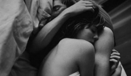 Giật chồng chớ có giết người đâu mà làm dữ vậy!