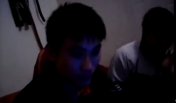 Clip: Giả danh cảnh sát trêu nữ sinh sợ phát khóc