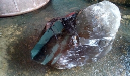 Cơn sốt đá thạch anh ở miền tây xứ Nghệ