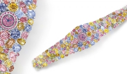 Đồng hồ kim cương giá 1,155 nghìn tỉ đồng