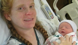Người phụ nữ hiến tặng gần 500 lít sữa mẹ