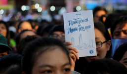 Người người nô nức đến Hội sách TP.HCM 2014