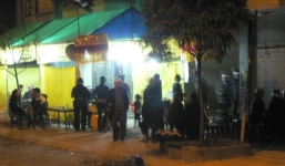 Vụ 3 người chết lõa thể: Cay đắng chồng đưa xác vợ về trong đêm