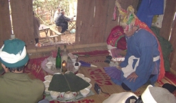 Bí ẩn 'túi bùa phép' của thầy mo xứ Mường