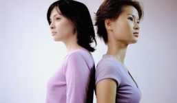 Vợ sắp lâm bồn, chồng bỏ nhà theo chị dâu