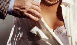 Đến thẩm mỹ viện quấy rối bà chủ, gã trai ngồi tù và bị trục xuất