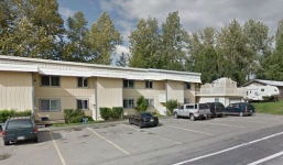 Sống gần một năm với xác chết dưới gầm cầu thang mà không hề hay biết