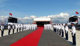 Cận cảnh lễ thượng cờ cấp quốc gia tàu ngầm Kilo HQ-182 và HQ-183