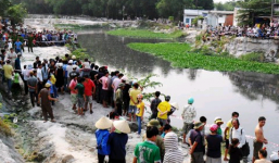 Phát hiện thi thể bán nude nổi lập lờ trên mặt kênh