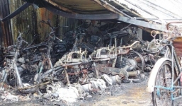 Hàng trăm chiếc xe máy ở Sài Gòn bị thiêu rụi