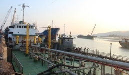 Đường dây buôn lậu dầu quy mô lớn bị tóm gọn