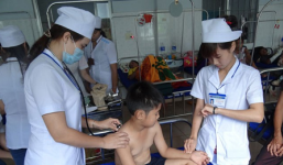 Phẫn nộ dì ghẻ hành hạ bé trai 10 tuổi, cắt nát thịt chồng