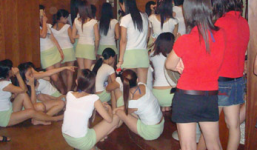 Bản tin 113 – chiều 7/4: Hàng loạt quán cà phê, tiệm hớt tóc kích dục bị xử phạt…