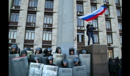 Khủng hoảng Ukraine: Tiếp tục biểu tình gia tăng căng thẳng