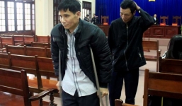 Mua xăng về thiêu sống vợ hờ khi nổi cơn ghen