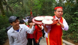 Việt kiều 70 nước dâng hương các Vua Hùng