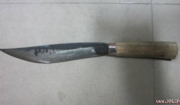 Điên cuồng đâm 57 nhát vào người yêu và con trai 6 tuổi