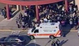 Đâm chém kinh hoàng ngay trong trường học