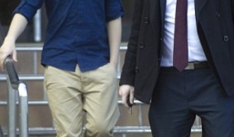 Xôn xao thiếu niên 14 tuổi giết cha dượng có gương mặt đẹp trai