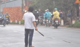 Clip: Bị bắn 4 phát súng, thanh niên ngáo đá vẫn cầm dao đuổi chém người