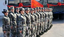 Cận cảnh đơn vị tên lửa nữ đầu tiên của Trung Quốc