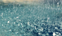 Thời tiết ngày 12/4: Miền Bắc duy trì mưa