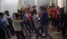 Học sinh thác loạn quẩy tưng bừng trong lớp