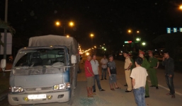 Xe chở 650 kg bạch tuộc bị chặn lâị đập, phá và tưới xăng dọa đốt