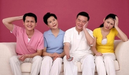 Con rể ngỗ ngược cầm cả ghế ném thẳng vào mặt bố vợ