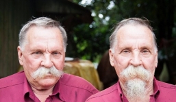 Kỳ lạ: Thị trấn có tỷ lệ sinh đôi nhiều nhất thế giới