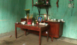 Vụ chém vợ 20 nhát rồi tự tử: Do mâu thuẫn tiền bạc?