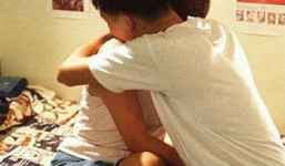 Bản tin 113 – sáng 16/4: Rủ thiếu nữ bỏ nhà thuê phòng trọ 'mây mưa'…