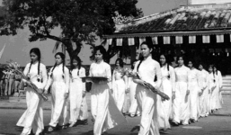 Đồng phục học sinh Việt xưa và nay