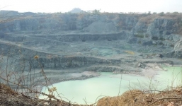 Hai học sinh chết dưới hầm đá bỏ hoang