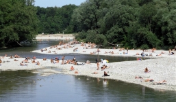 Khỏa thân nơi công cộng được hợp pháp hóa tại Munich, Đức