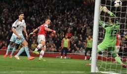 Arsenal 3-1 West Ham: Pháo thủ ngược dòng trở lại top 4