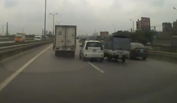 Đua xe trên đường, Corolla Altis cho taxi đo ván