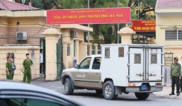 Hình ảnh ngoài TAND TP Hà Nội trước phiên xử bầu Kiên