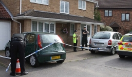 Thanh niên điên cuồng chém chết mẹ bằng 40 nhát dao