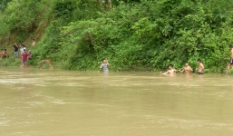 Hai học sinh lớp 1 chết đuối thương tâm