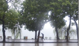 Thời tiết ngày 17/4: Hà Nội mưa nhỏ