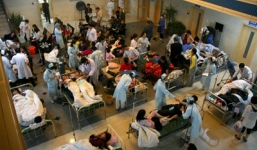 Gần 200 người nhập viện khẩn cấp sau khi ăn cỗ cưới