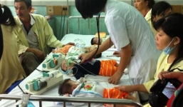 Hơn 100 trẻ chết vì bệnh sởi và những dấu hỏi 
