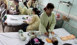  'Việc không công bố dịch sởi có lợi gì?'