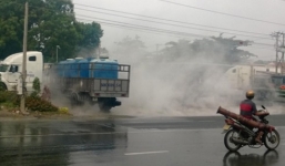 Nóng từ địa phương ngày 18/4: Mặt đường sôi lên, lửa bốc cháy người dân hoản loạn