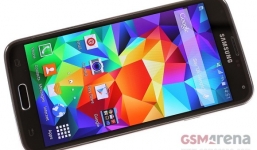 Người dùng bỏ iPhone chạy theo Galaxy S5