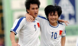 Công Vinh tiếc 'đứt ruột' khi Văn Quyến giải nghệ