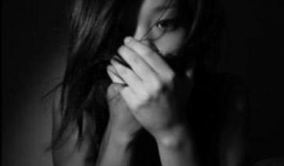 Bản tin 113 – sáng 19/4: 'Yêu râu xanh' nhiều lần cưỡng hiếp em họ...