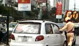 Khởi tố cán bộ thi hành án đâm xe vào CSGT