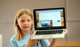 Cô bé 9 tuổi khiến nhà trường phải cải thiện bữa ăn trưa